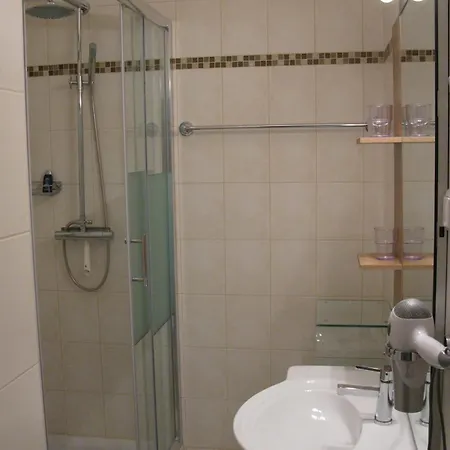 Apartment Ossiacher Apartment: Lakefront Access With Heated Pool *